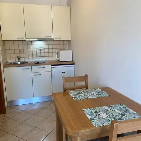 Mrsic Biograd Na Moru