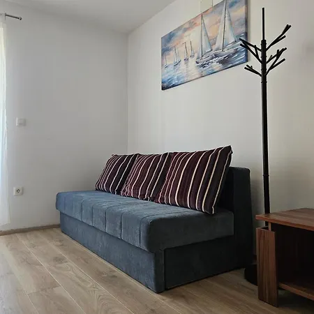 Apartment Mrsic *