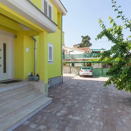 Mrsic Apartment
