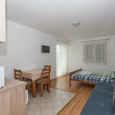 Mrsic Apartment