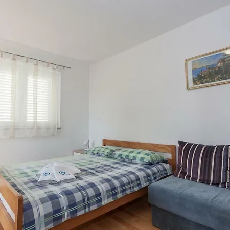 Apartamento Mrsic Biograd Na Moru